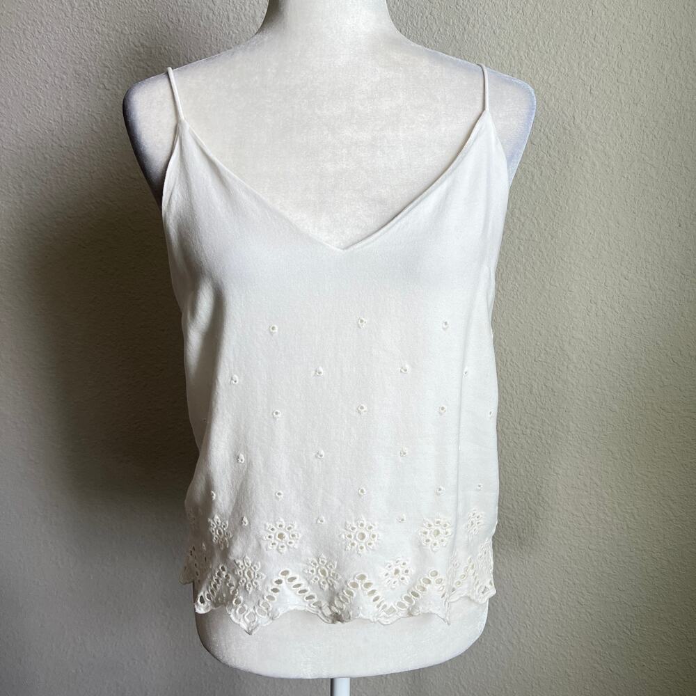 Express White Eyelet Embroidery Scalloped Tank Top Women's M Relaxed Coquette